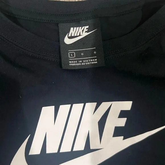 Nike Girls Long Sleeve Top Black size L - Picture 3 of 3